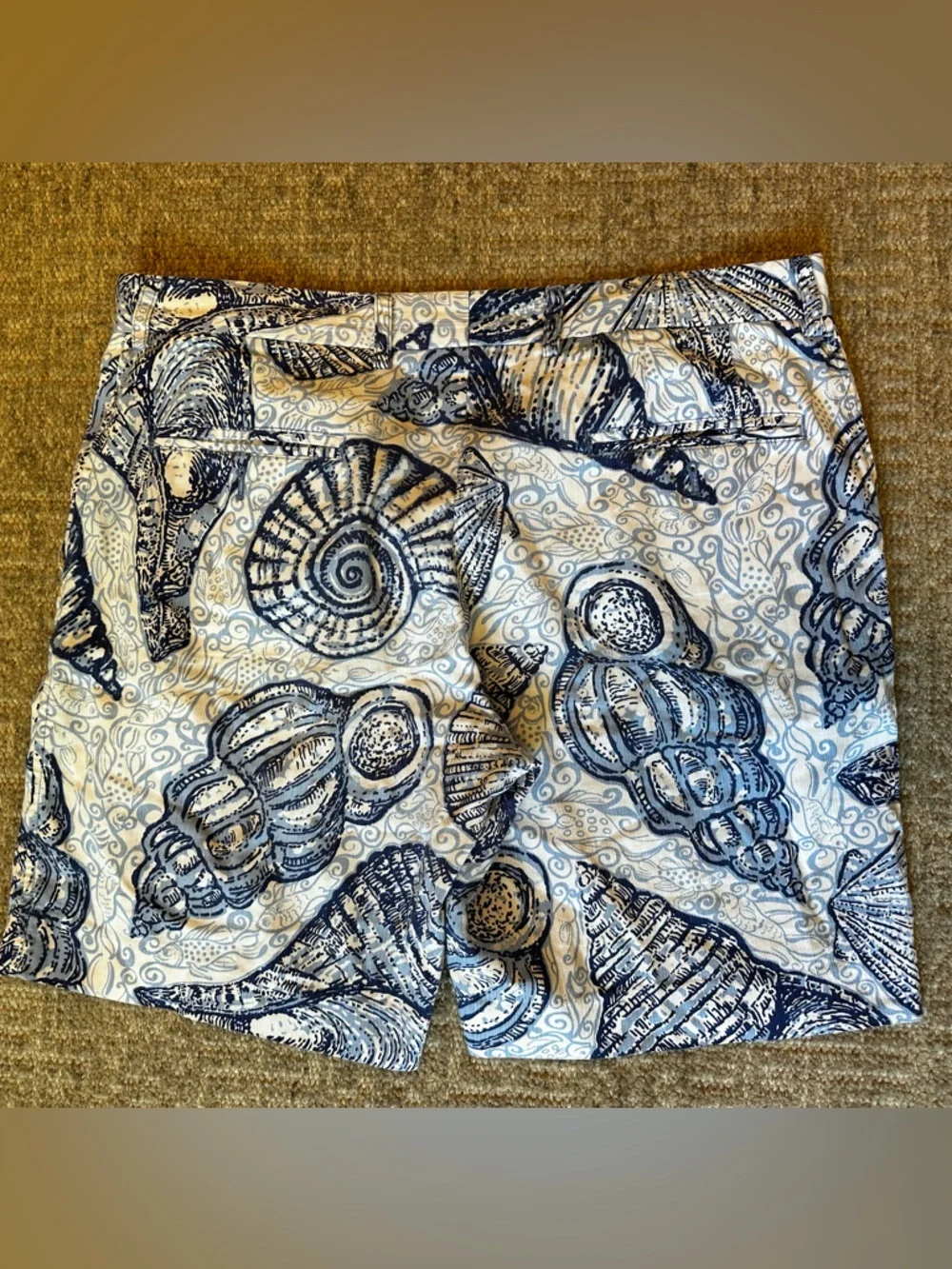 EUC Men's Lilly Pulitzer Shells men’s shorts size 34